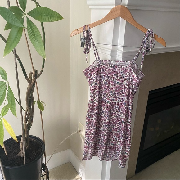 White Purple Floral Tie Strap Mini Summer Dress - Picture 5 of 6